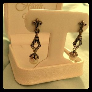 Rustic dangling pearl earrings